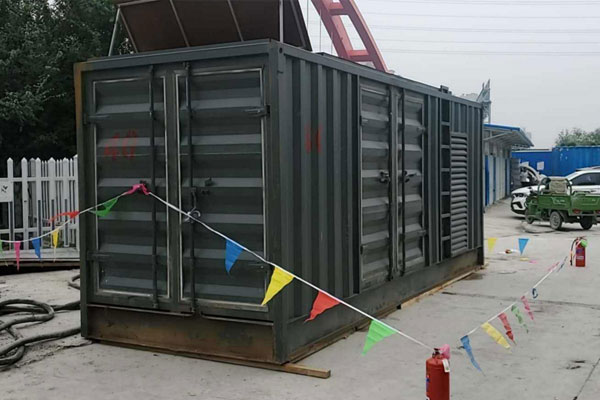 兴平发电机租赁空气滤清器多久更换一次？